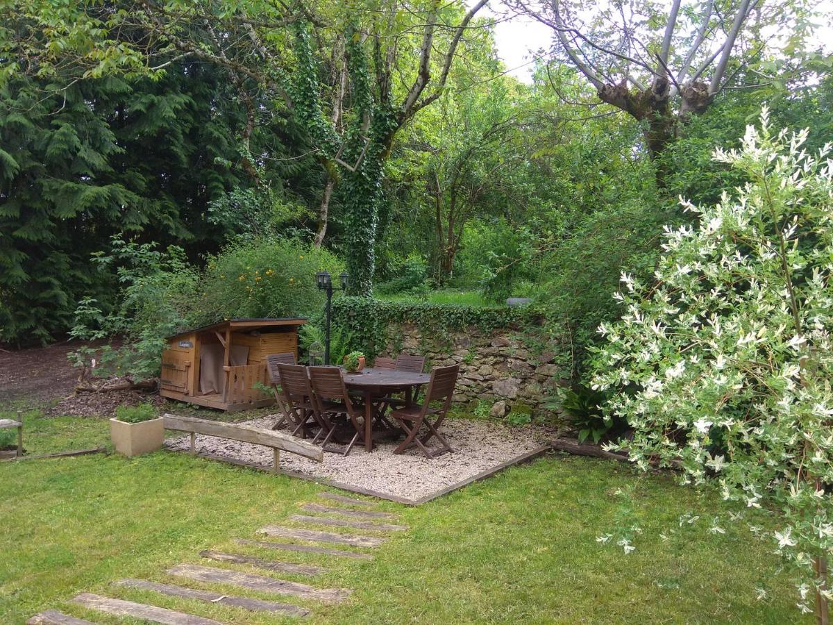 La Ferme Les Mamours La Bastide-l'Eveque Esterno foto