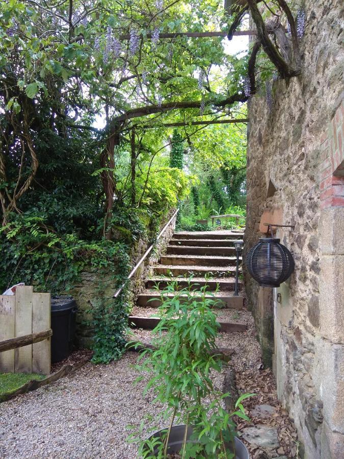 La Ferme Les Mamours La Bastide-l'Eveque Esterno foto